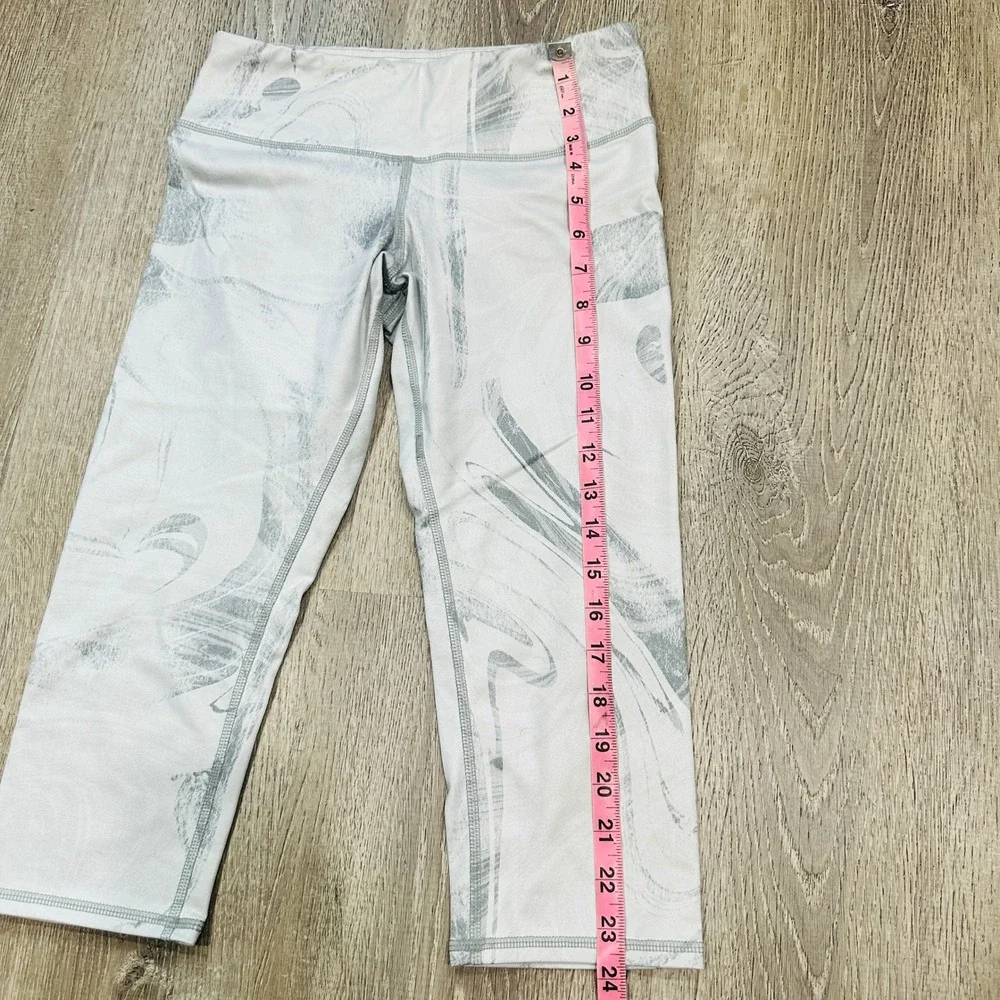 Alo Yoga Womens XS‎ Grey White Marble Abstract Print Cropped Leggings High Rise